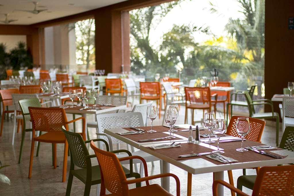 Azul Ixtapa Grand All Inclusive Suites - Spa & Convention Center Ristorante foto